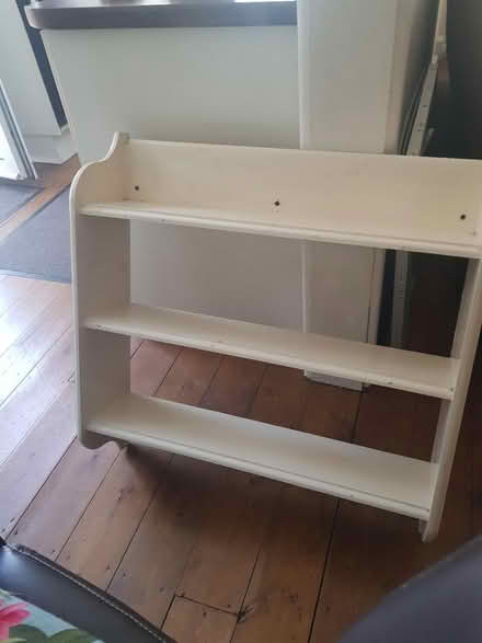 Photo of free wall shelving unit (S40 Chesterfield) #2