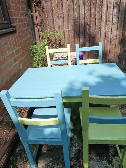 Photo of free Table and chairs for indoor or outdoor use (Brampton CA8) #3