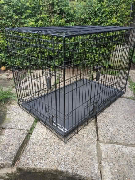 Photo of free A Large Dog Cage (Ickornshaw BD22) #1
