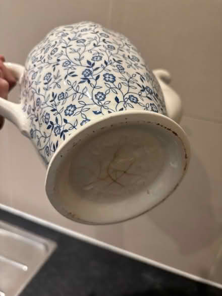 Photo of free Teapot for a new home (SW15) #3