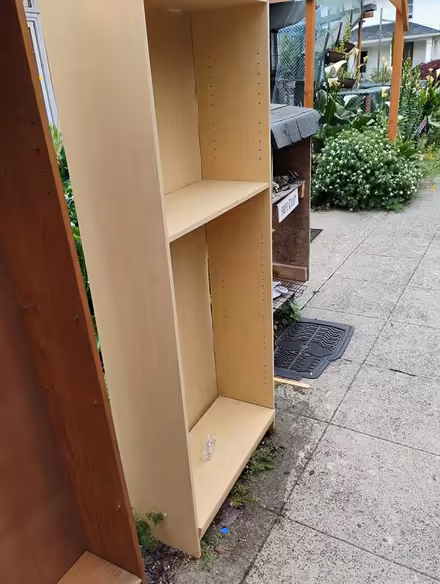 Photo of free Bookshelf #3 (Fremont/Greenwood) #2
