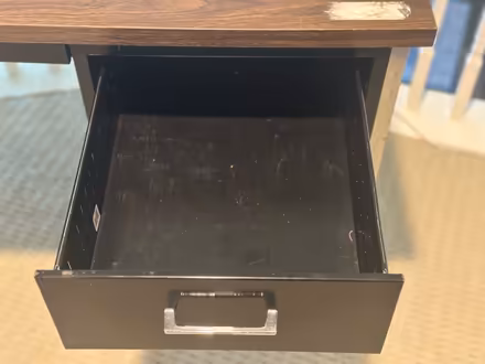 Photo of free Desk (Lewisville (Castle Hills)) #3