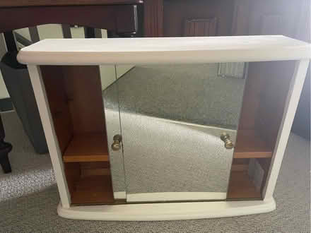 Photo of free Small mirrored bathroom cabinet (Oxford-Freegle CGA OX4) #4