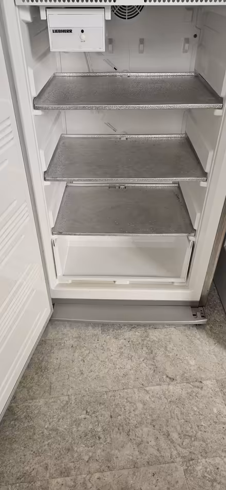 Photo of free Fridge Freezer (EX17) #4