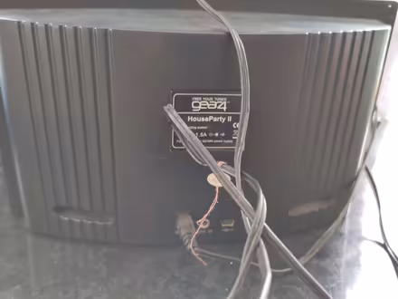 Photo of free Dock/speaker for ipod, not working properly (Henleaze Ward BS9) #2