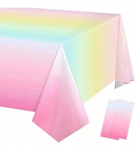 Photo of White or pastel coloured tablecloth or piece of fabric 3x2m (Norton Lees S8) #1