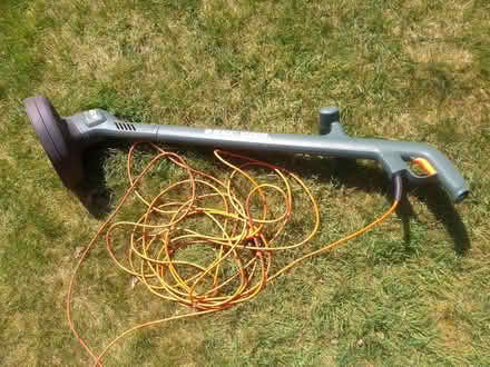 Photo of free Black & Decker corded electric strimmer. Reflex GL540. (IP5) #2