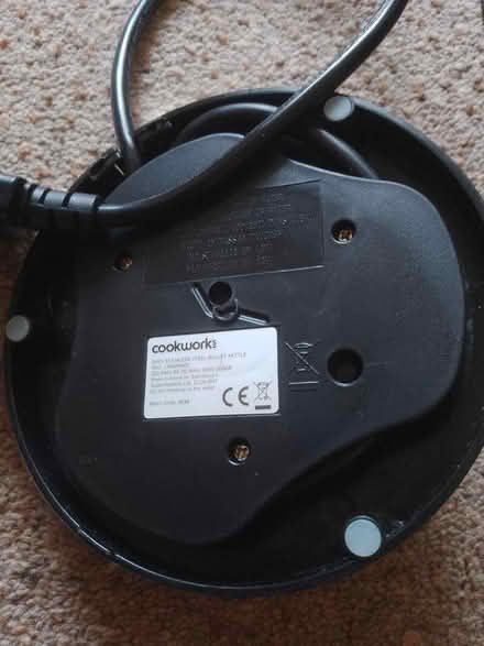 Photo of free Cookworks silver and black Kettle (Harrogate) #3
