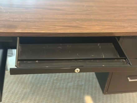 Photo of free Desk (Lewisville (Castle Hills)) #2