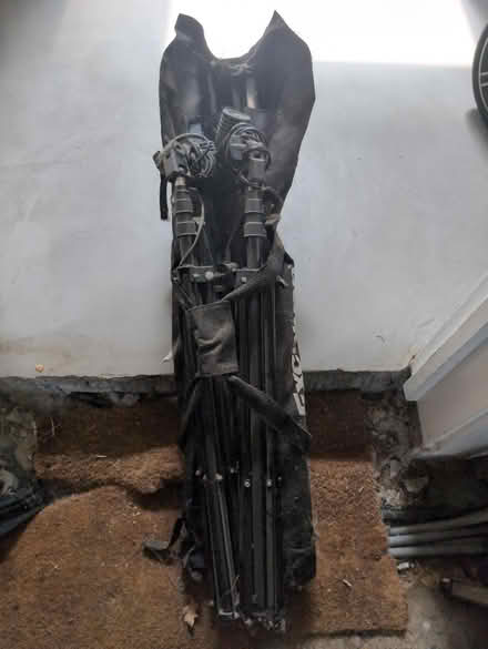 Photo of free Flash lights+ backdrop stands (Romford RM2) #2
