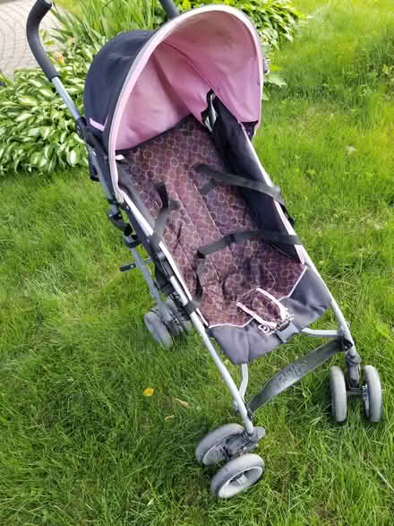 Photo of free Stroller (Centrepointe) #1
