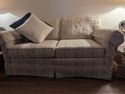Photo of free Love seat (West Side) #1