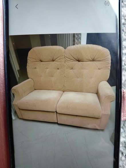 Photo of free Teo seater lazyboy Recliner (Billericay) #1