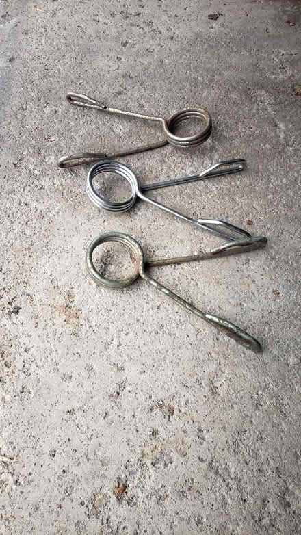 Photo of free 3 barbell clamps (Near Meacham & Schaumburg rds) #1