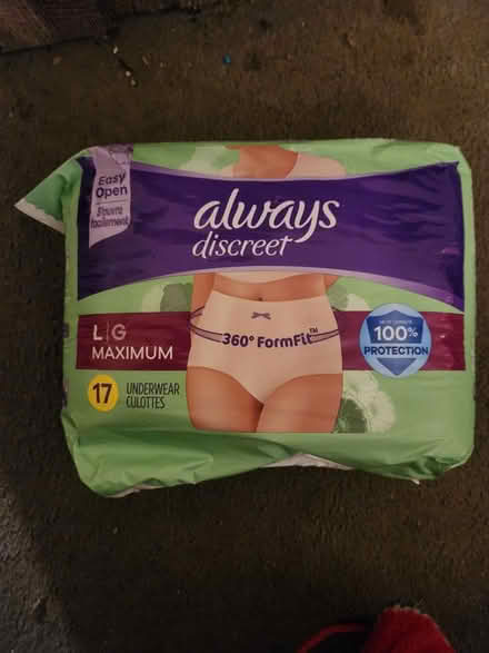 Photo of free Always Discreet underwear for women (Hamilton) #1