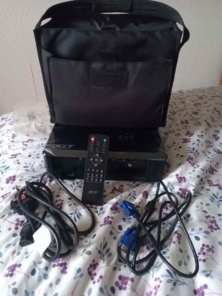 Photo of free Acer X1110 Projector (Torrance Linn G74) #3