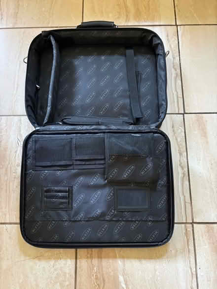 Photo of free Belkin Laptop Bag (Witham CM8) #2