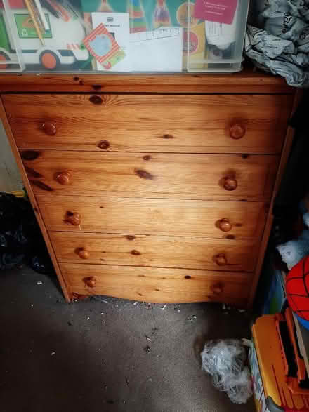 Photo of free Chest of drawers (Moor Allerton LS17) #1