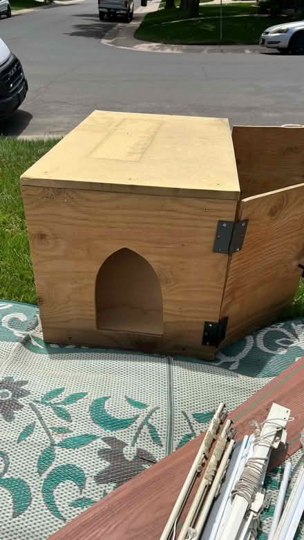 Photo of free Cat box for kitty litter (E Evans Ave & S Colorado Blvd) #1