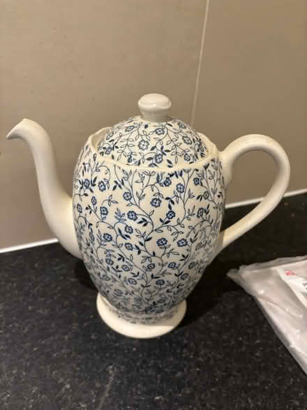 Photo of free Teapot for a new home (SW15) #1
