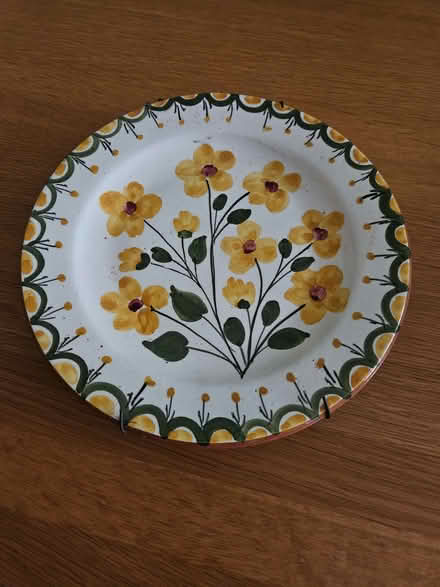 Photo of free Decorative plate yellow flowers (St Stephens AL3) #1