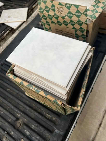 Photo of free assorted tile (Aurora) #3
