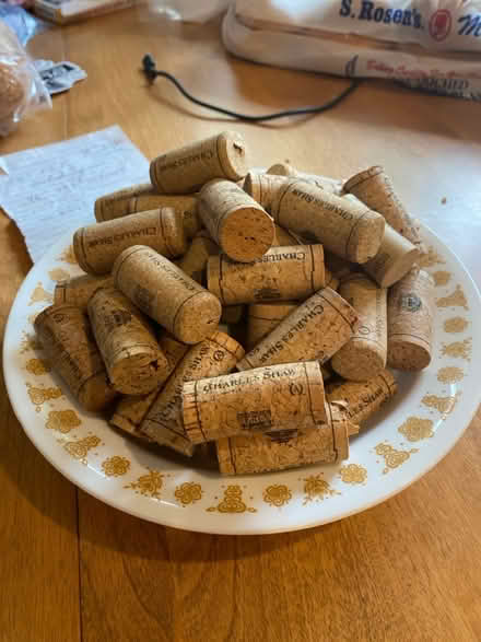 Photo of free Wine corks and bubble wrap (Schaumburg) #1