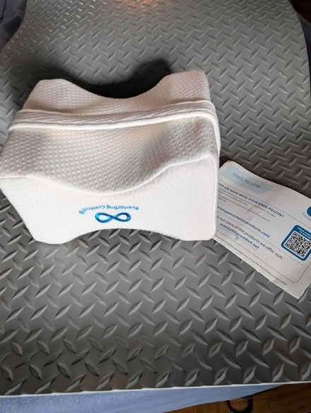 Photo of free Memory Foam Knee Support Pillow (Herald Square, Manhattan) #3