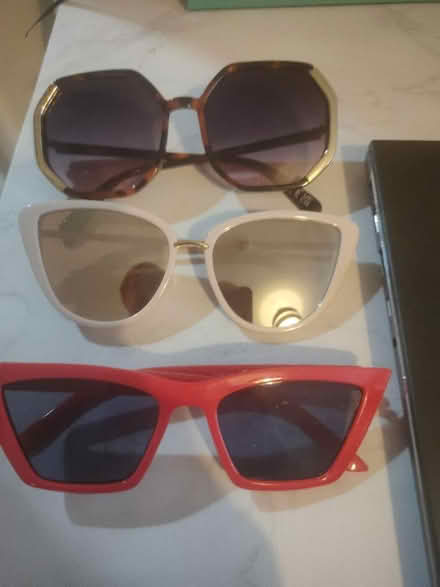 Photo of free Sunglasses-not designer. (Foxwood YO24) #2
