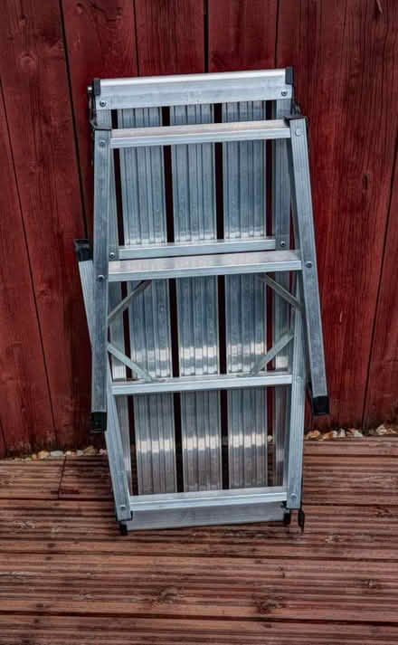 Photo of free Collapsible platform (Glanadda LL57) #1