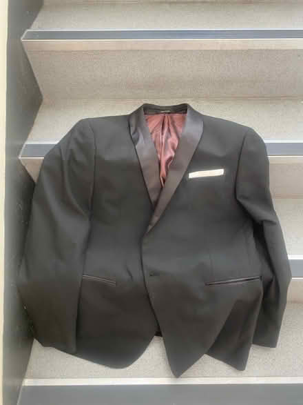 Photo of free Men’s blazer (Hammersmith) #3