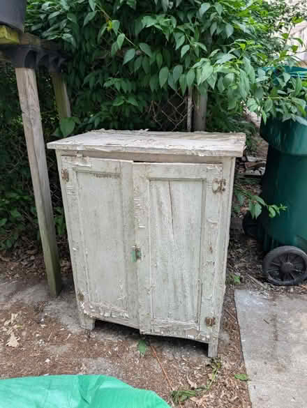 Photo of free Large foam mats & cabinet (Downtown Oak Park) #2