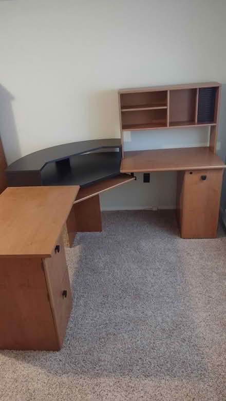 Photo of free Corner Desk (East Side (Hiestand Area)) #2