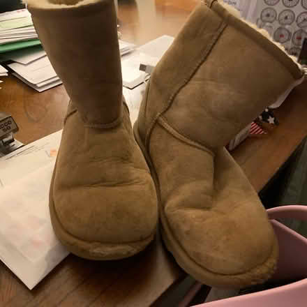 Photo of free ugg shoes (Pompano Beach) #1