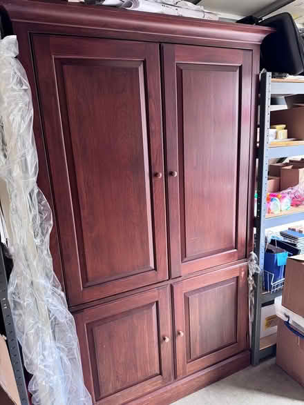 Photo of free Misc furniture (Mill Creek Town Center N) #3