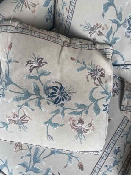 Photo of free flower armchair (20165) #3