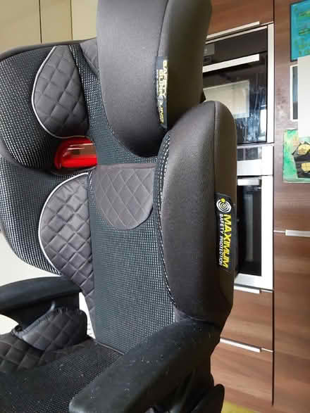 Photo of free Child's car seat (Torbrex FK8) #3
