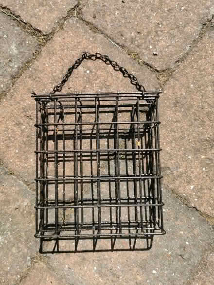 Photo of free Hanging bird feeder (The Nurserylands TW12) #1