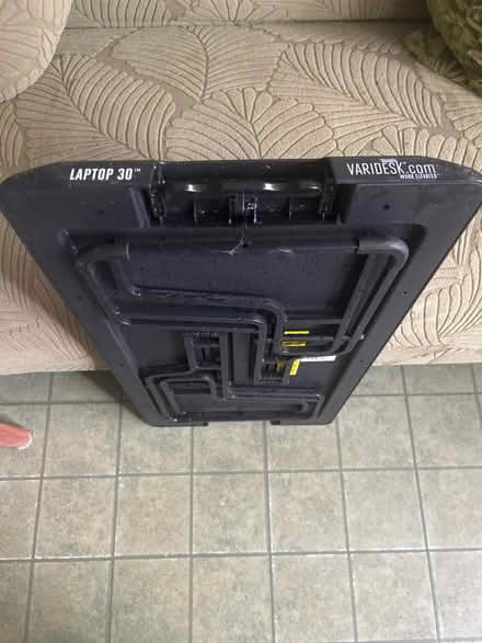 Photo of free Used Standing desk (10011 (17th & 9th)) #2