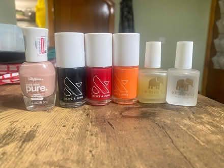 Photo of free vegan nail polish/olive & june (woodhaven) #1