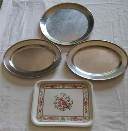 Photo of free 4 Serving Trays (Hereford HR4) #1