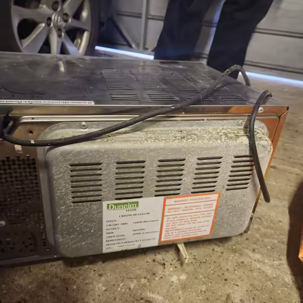 Photo of free Microwave - working (Old Coulsdon CR5) #4