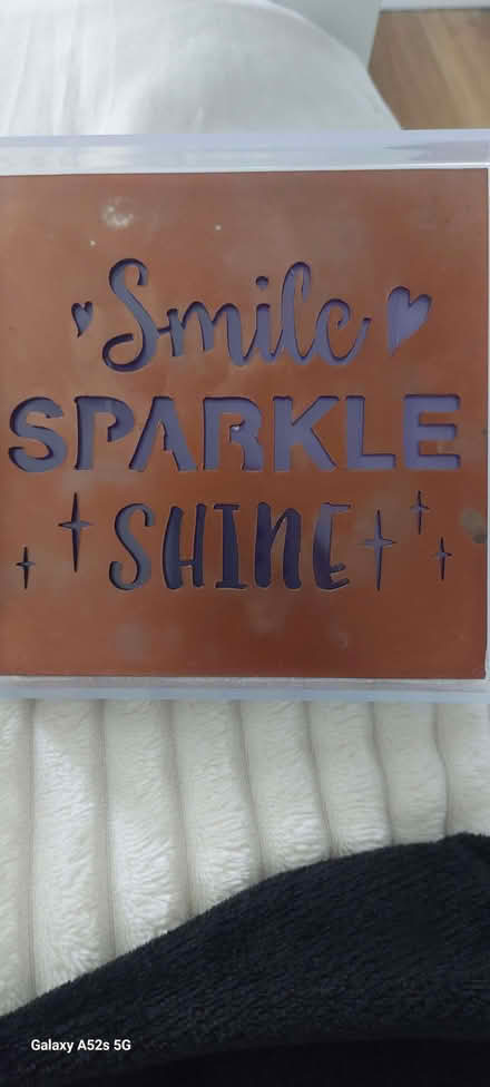 Photo of free Small box light up frame (BT15) #2
