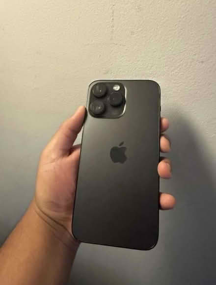 Photo of free iPhone 14 pro max 128GB ATT (Harrisburg pa) #1
