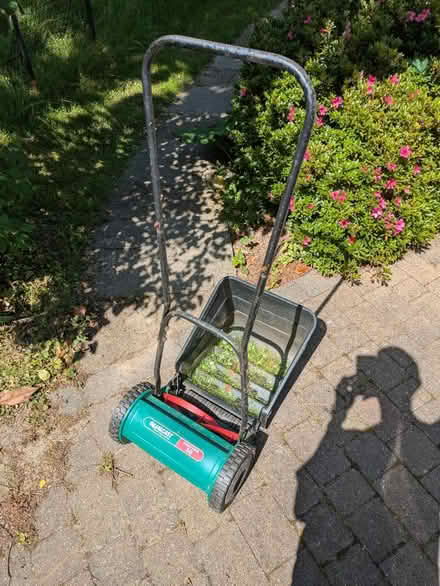 Photo of free Push (by hand) mower (Lindfield) #1
