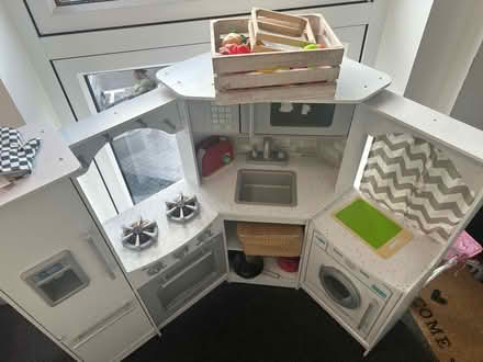 Photo of free Kiss toy corner kitchen (Surrey KT1) #2