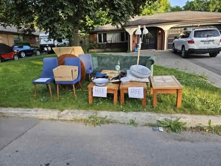 Photo of free Curb Alert (23 Pitcairn Crescent) #1
