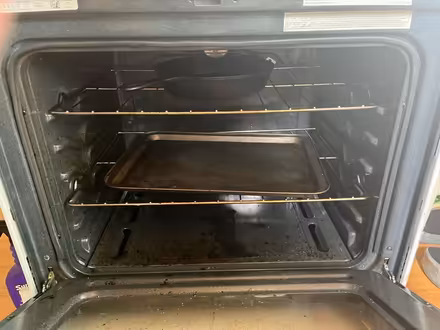 Photo of free Amana gas range (Carson) #4