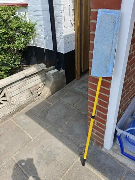 Photo of free Floor mop (Winchmore Hill N21) #1