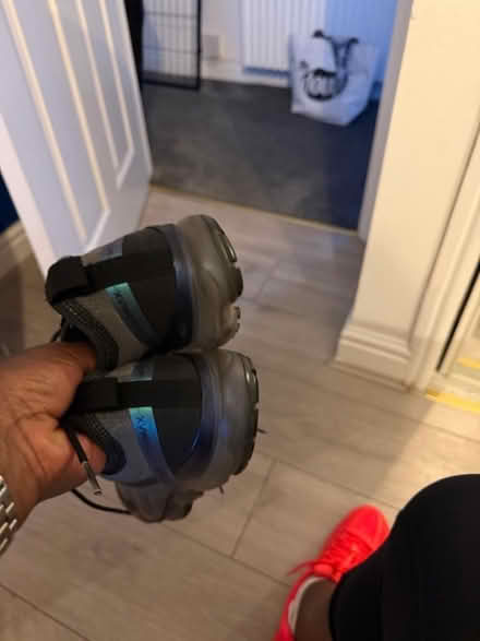 Photo of free Size 7 Nike vapor max (Tyburn B24) #4